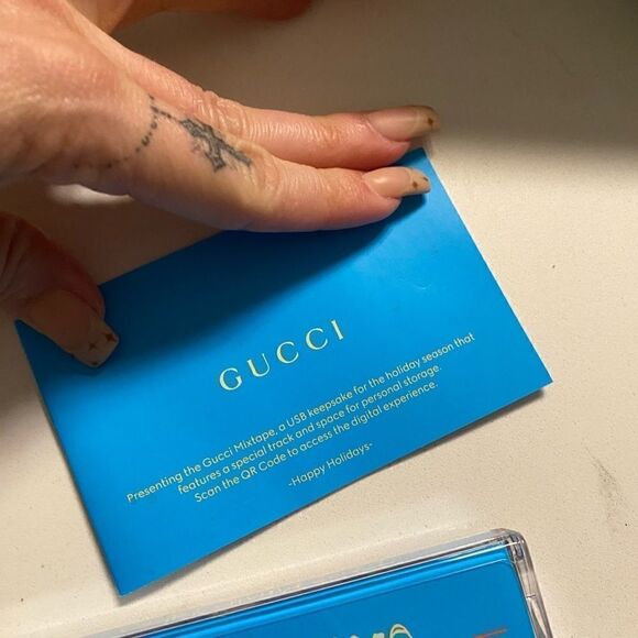 [gucci] VIP 2021 Christmas Gift #12 - Picture 2 of 7